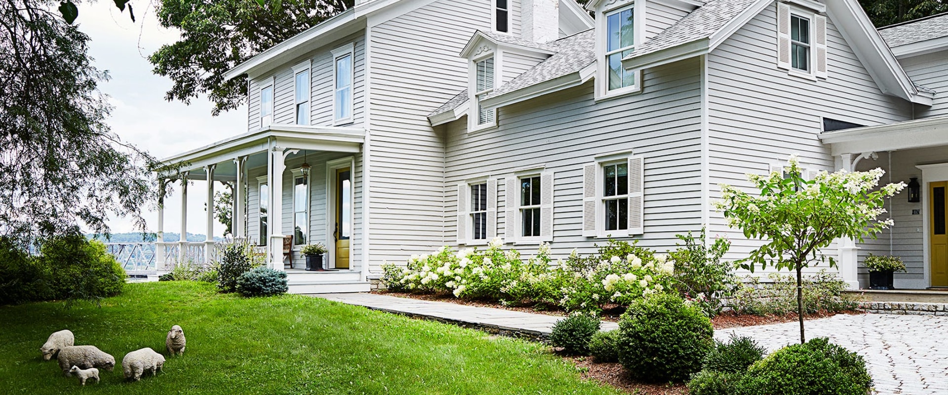 All About Fiber Cement Siding: The Ultimate Guide to Transform Your Outdoor Living Space